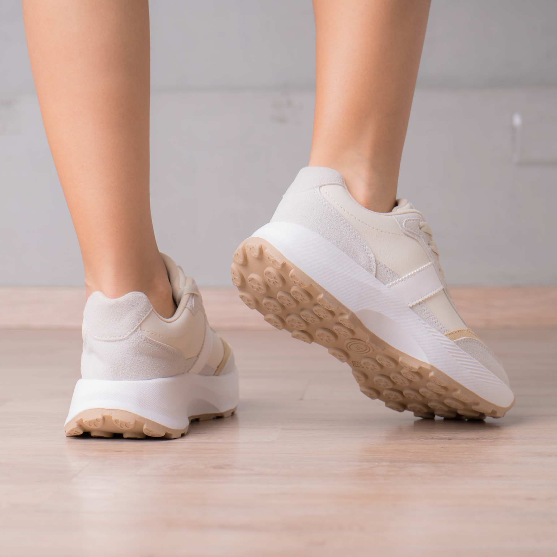 ZAPATILLA BERZOBIT - NÉBULA - BEIGE - 6