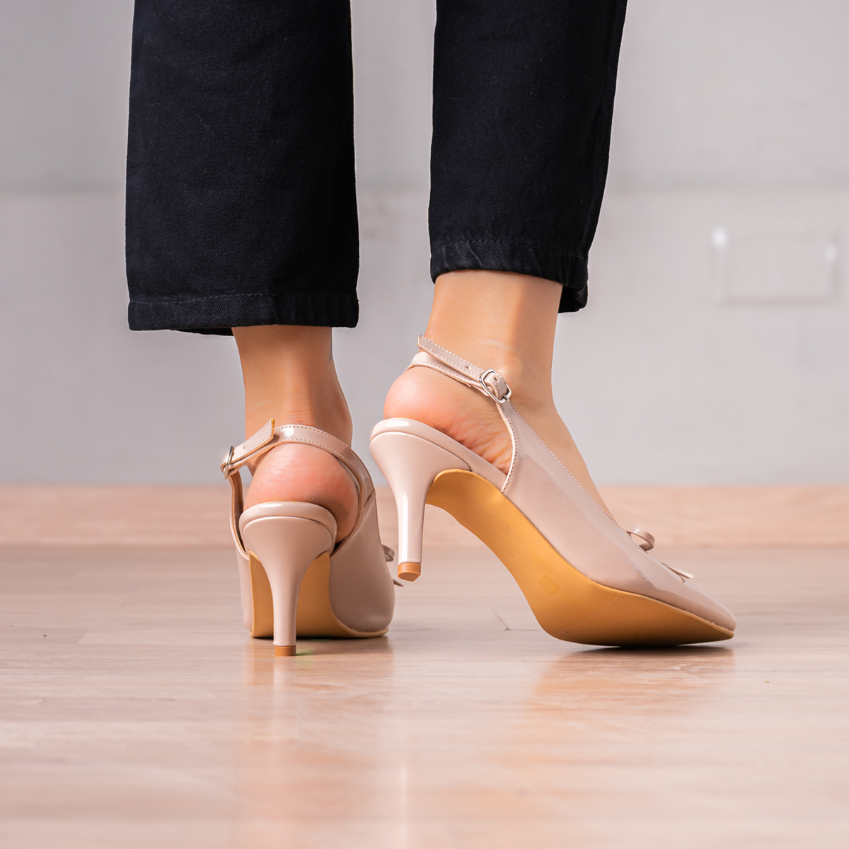STILETTO SLOVACHI - NÉBULA - BEIGE - 6