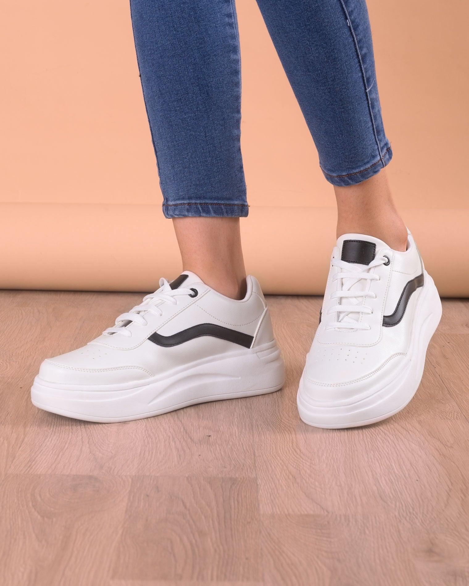 ZAPATILLAS URBANAS MUJER OLAS NEGRO CON BLANCO - 1