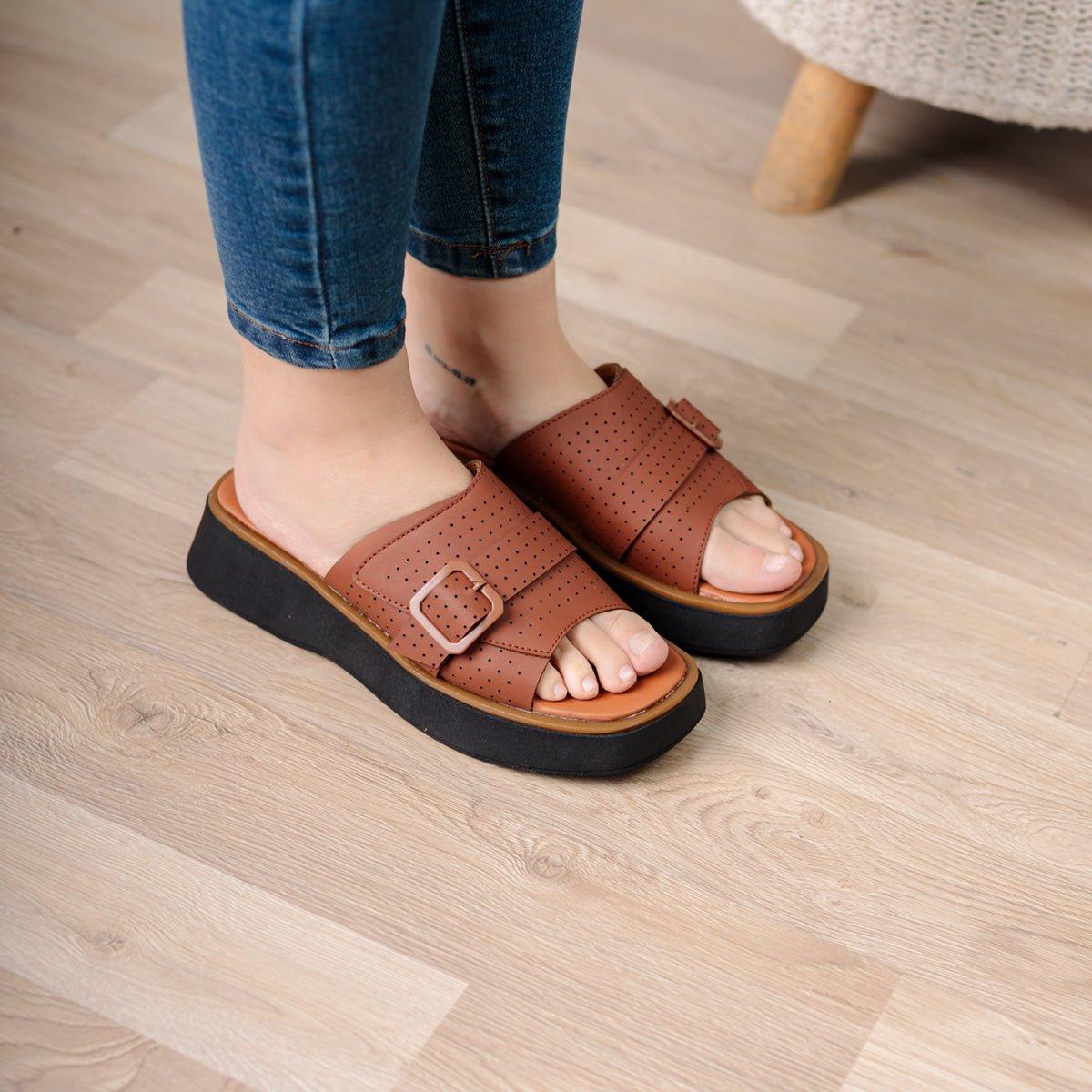 SANDALIAS CASUALES MUJER BENZIM MARRÓN - 2
