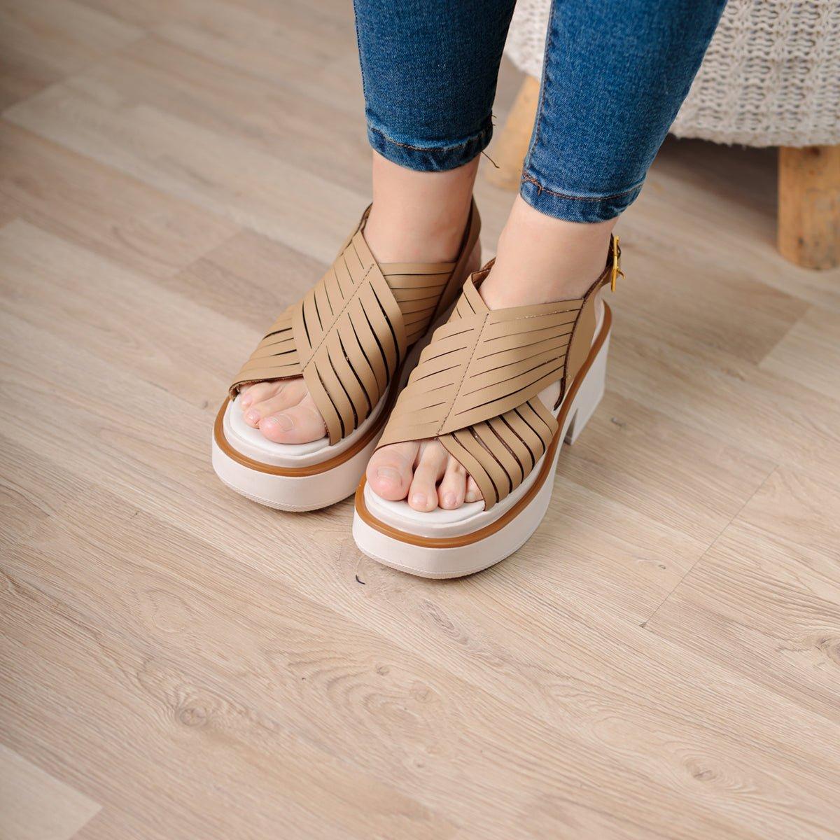 SANDALIAS CASUALES MUJER BRENTONI BEIGE - 2