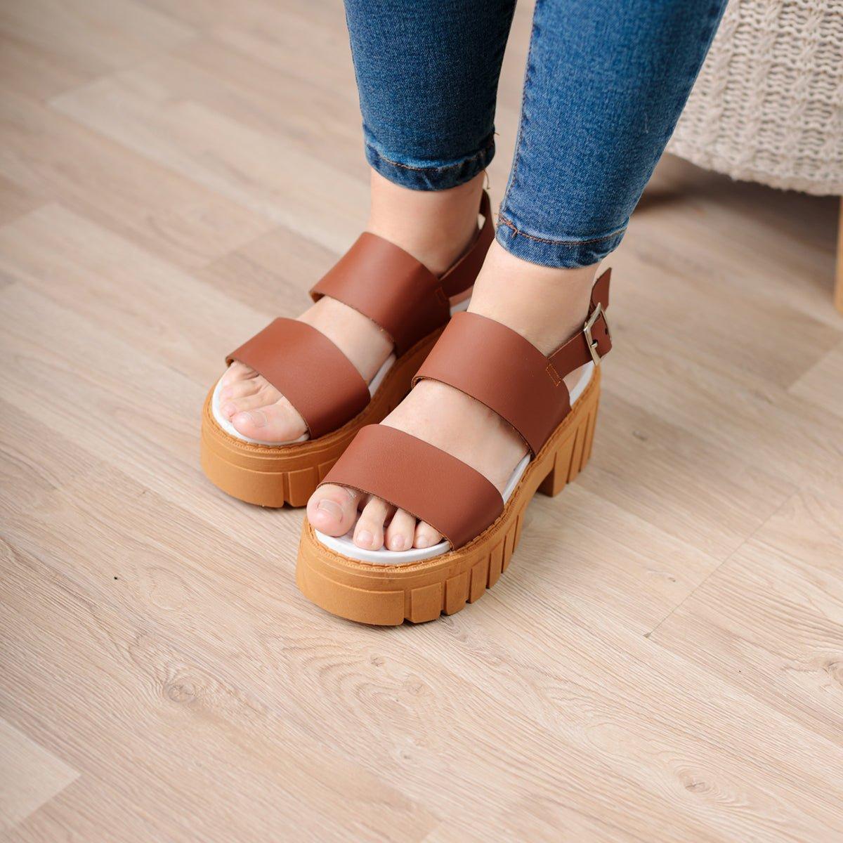 SANDALIAS CASUALES MUJER HANOBI MARRÓN - 2