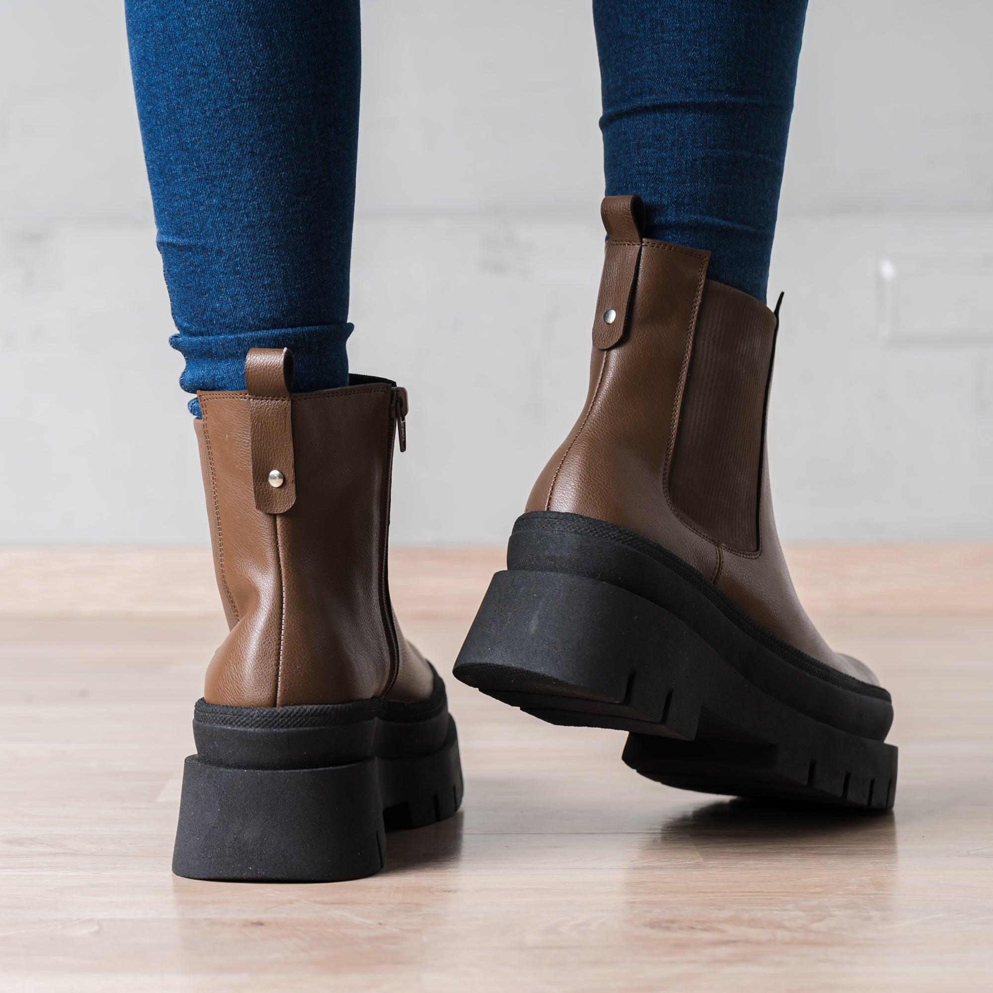 BOTAS MUJER FISHERT MARRÓN - 3
