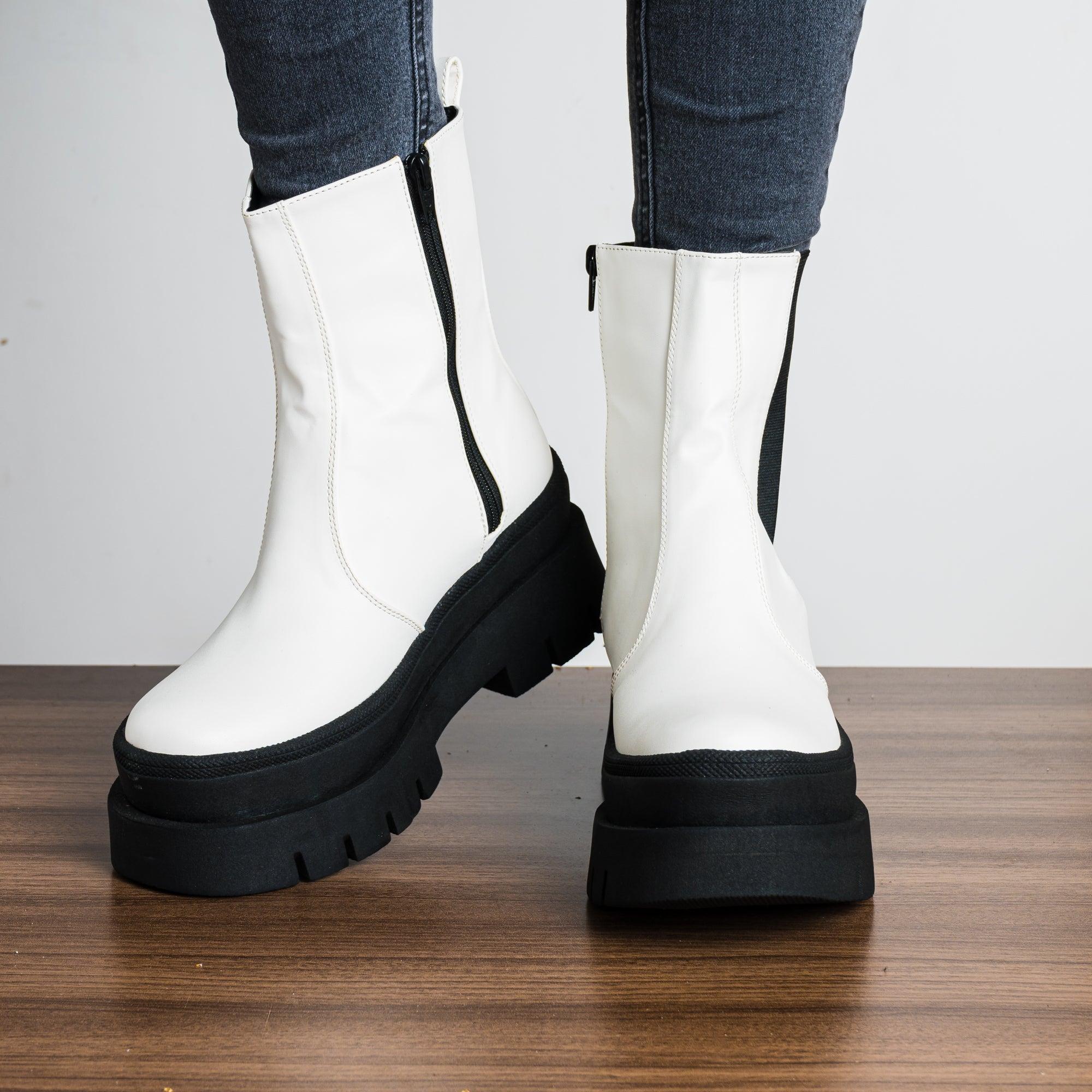 BOTAS MUJER FISHERT 2.0 NEGRO - 2