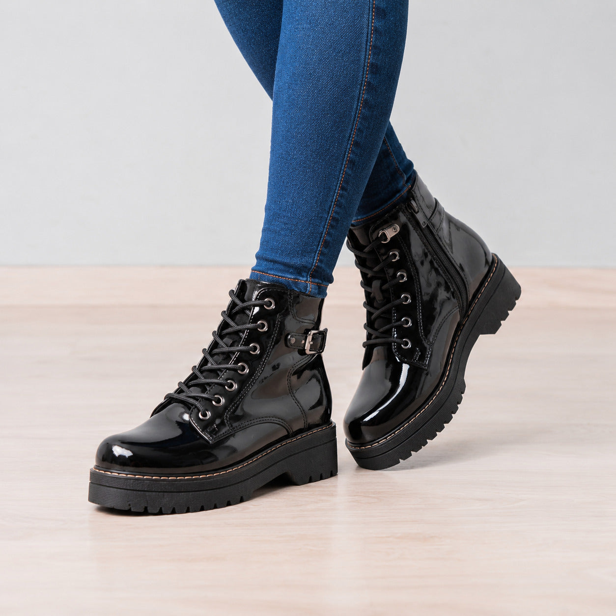 BOTAS MUJER ITAGUA NEGRO CHAROL - 5