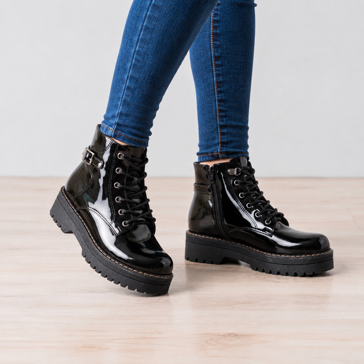 BOTAS MUJER ITAGUA NEGRO CHAROL - 6