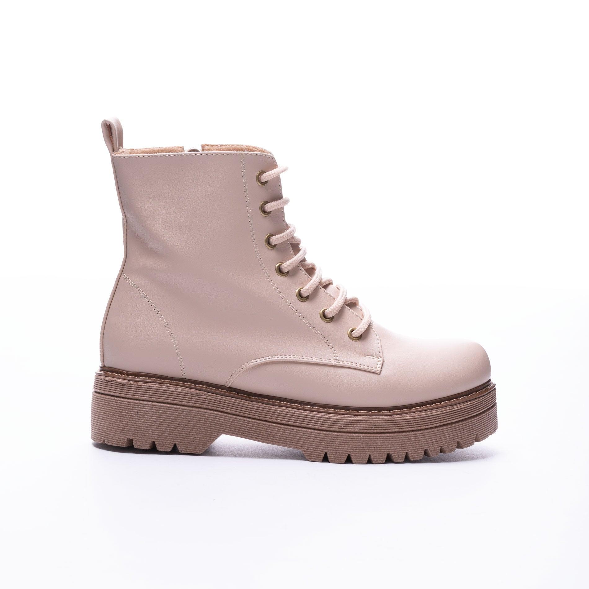 BOTAS MUJER BADO NUDE - 2