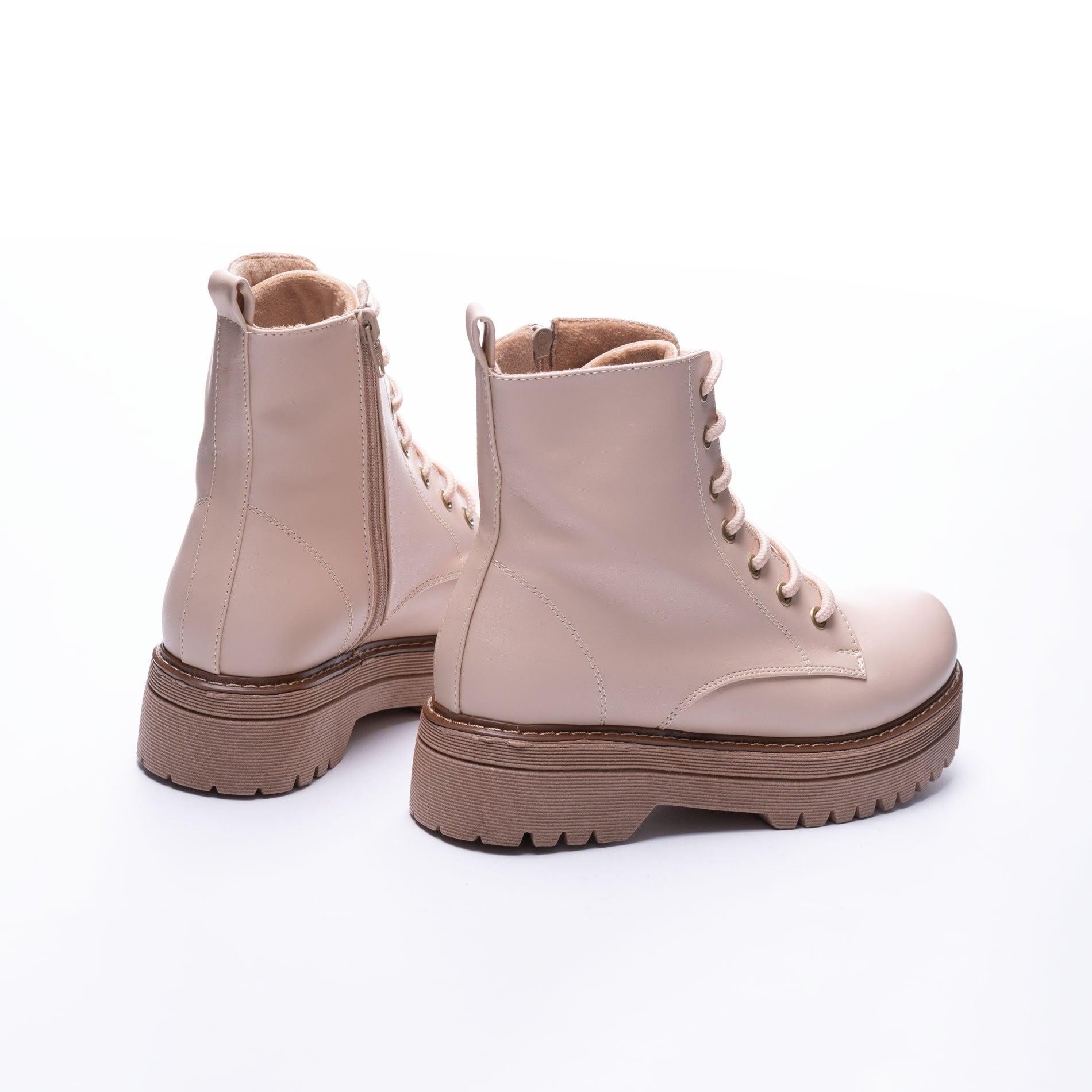 BOTAS MUJER BADO NUDE - 4