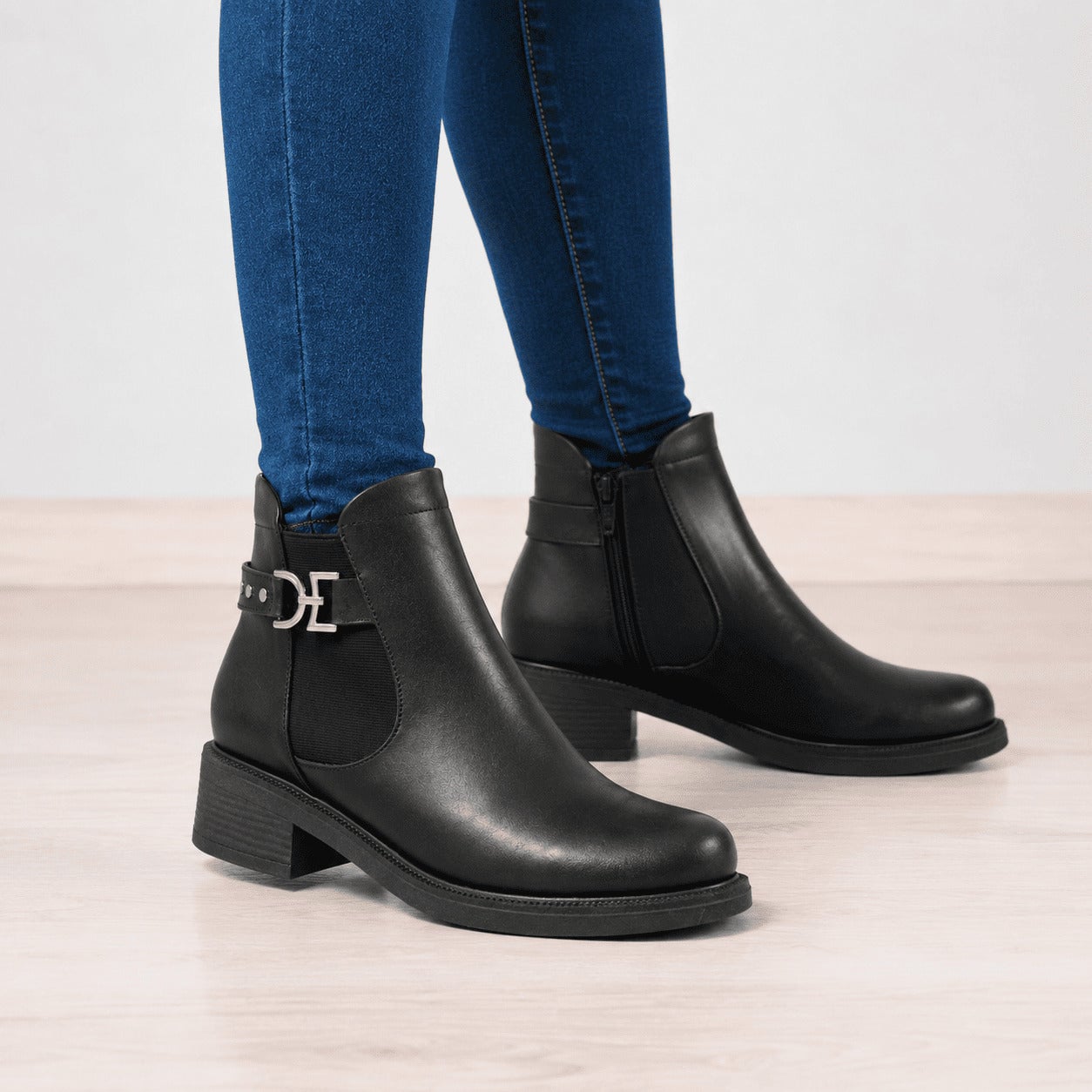 BOTINES MUJER DEKA NEGRO - 2