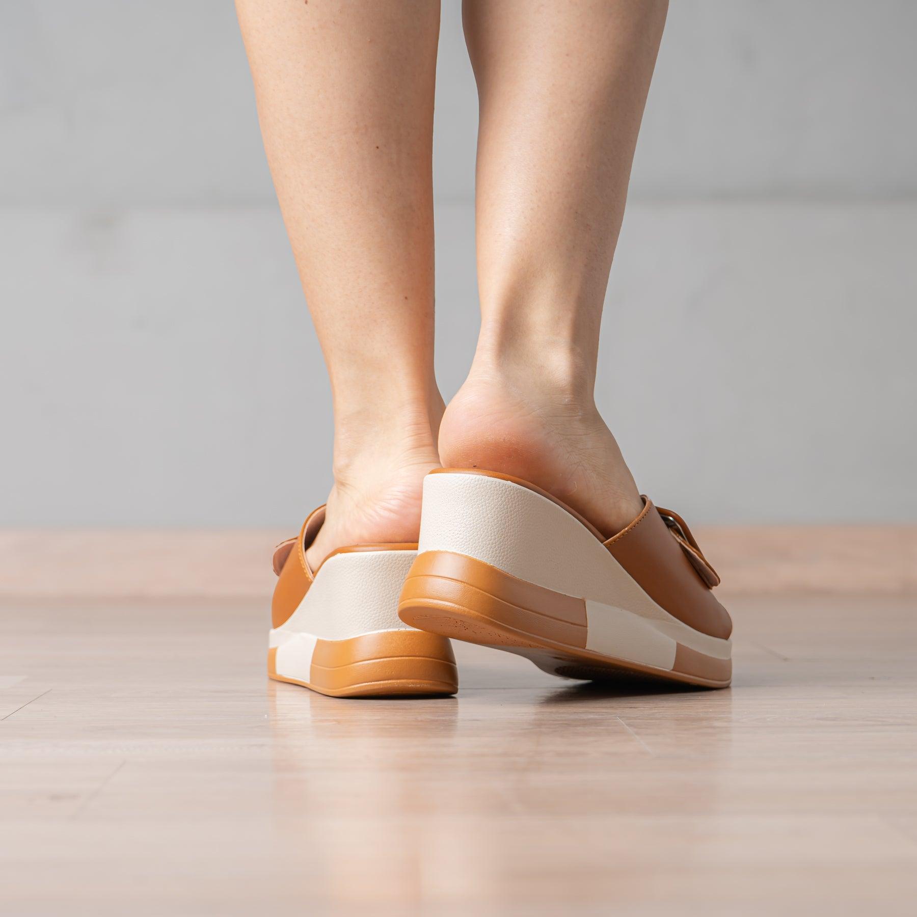 SANDALIAS CASUALES MUJER CELIZ CAMEL - 3