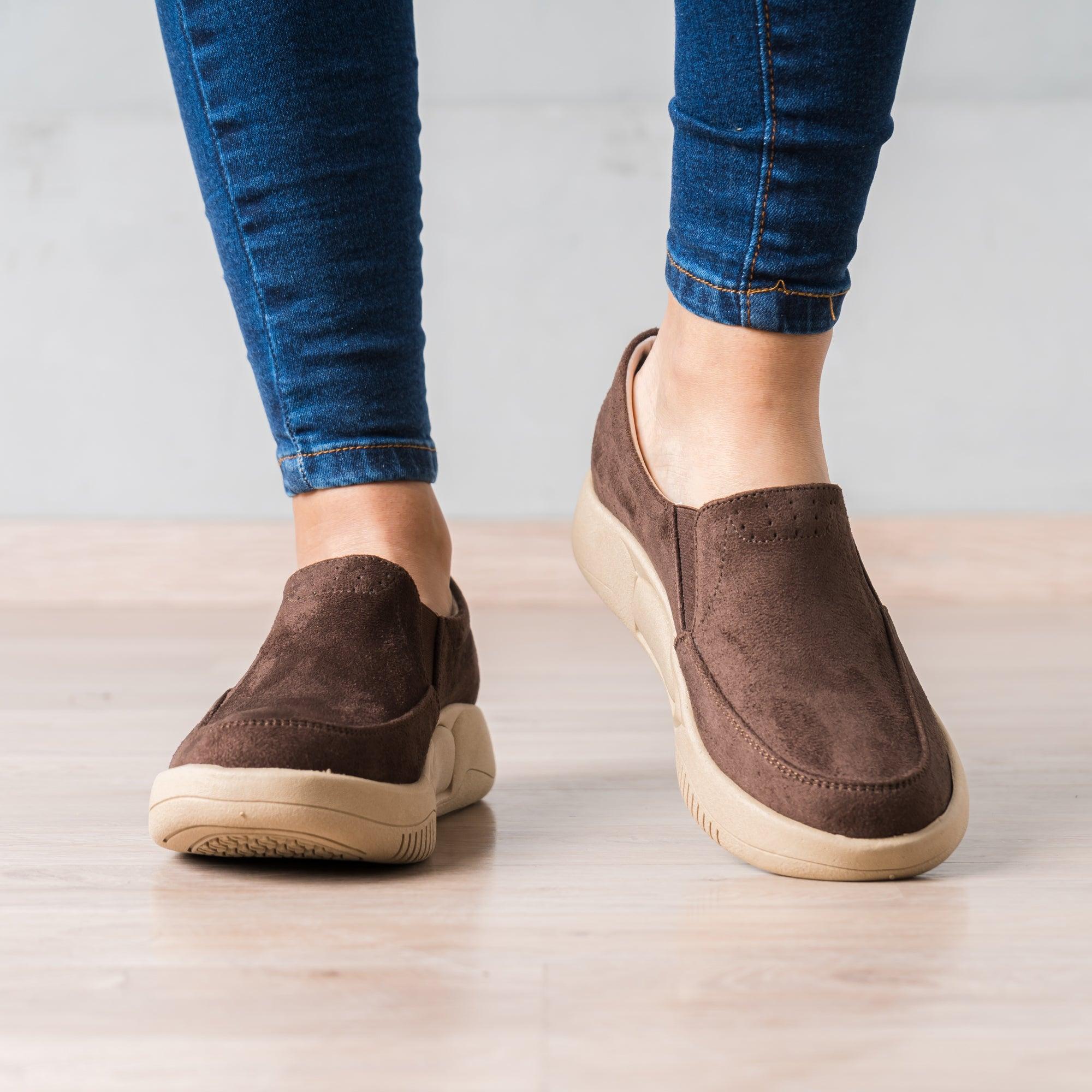 MOCASINES MUJER KARIHA MARRÓN - 2