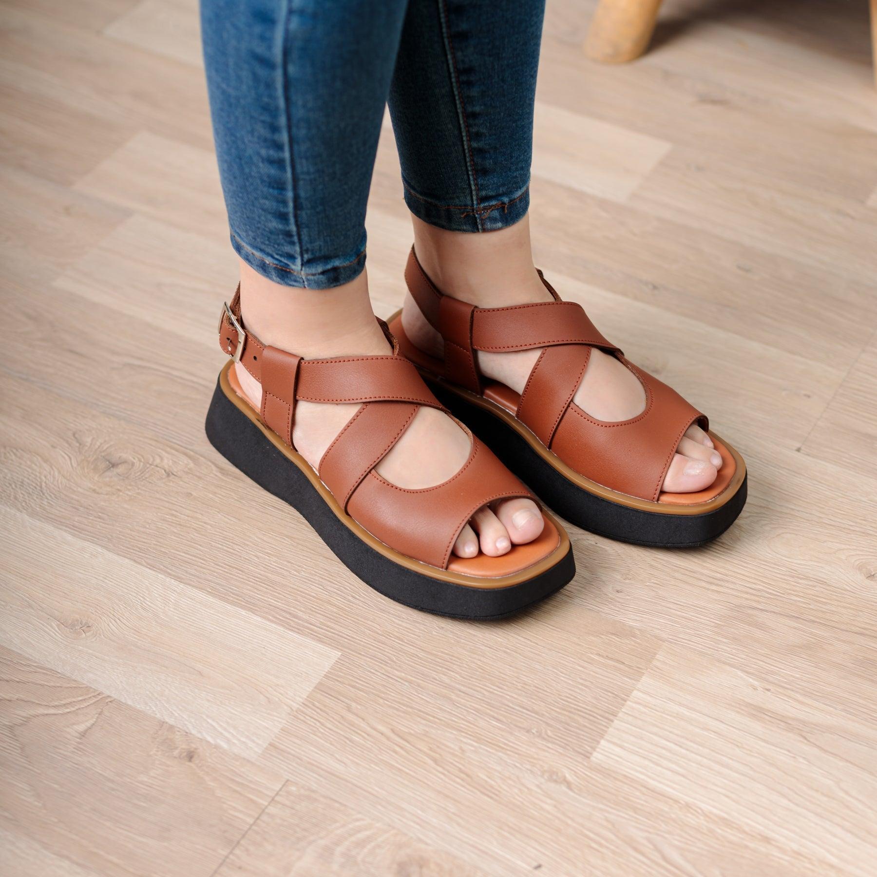 SANDALIAS CASUALES MUJER SHEYLA MARRÓN - 1