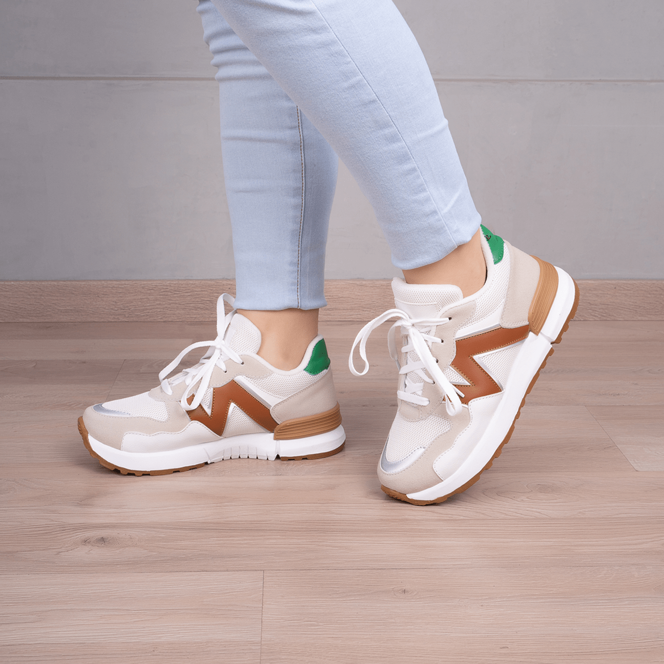 ZAPATILLAS URBANAS MUJER NEBULA 2.0 MARRÓN - 1
