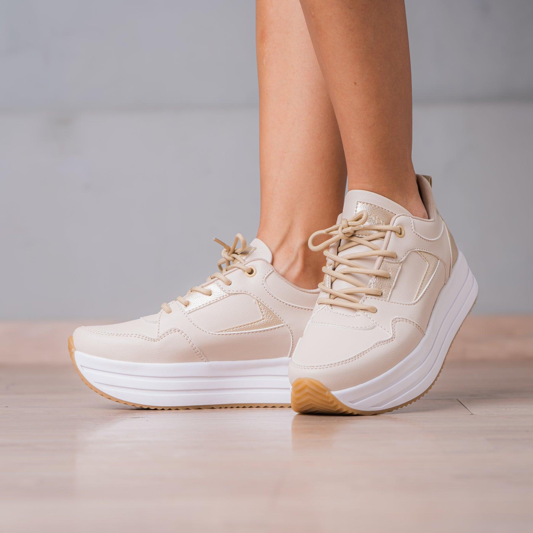 ZAPATILLAS URBANAS MUJER BENEAH DORADO - 1
