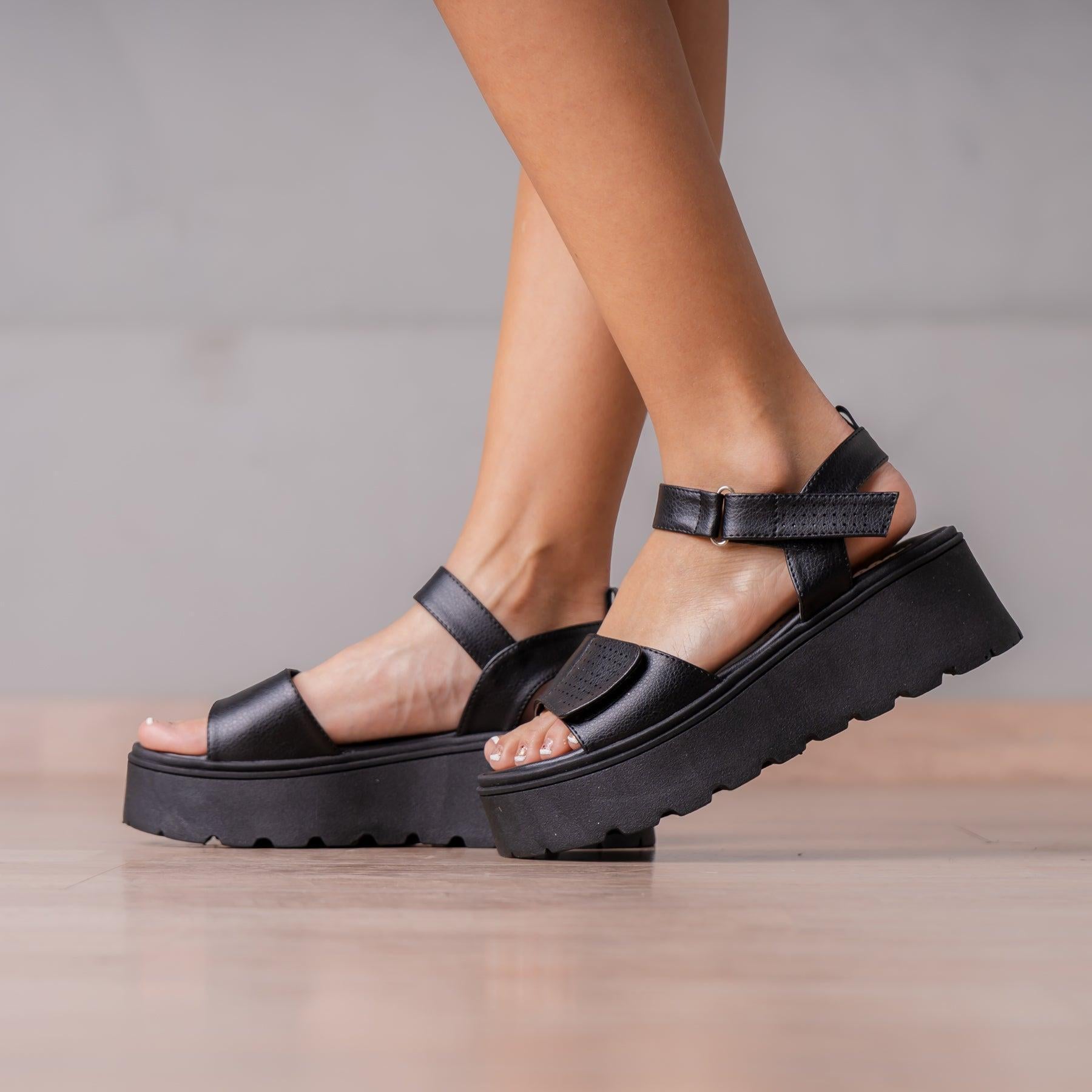 SANDALIAS CASUALES MUJER REYNALDA NEGRO - 1