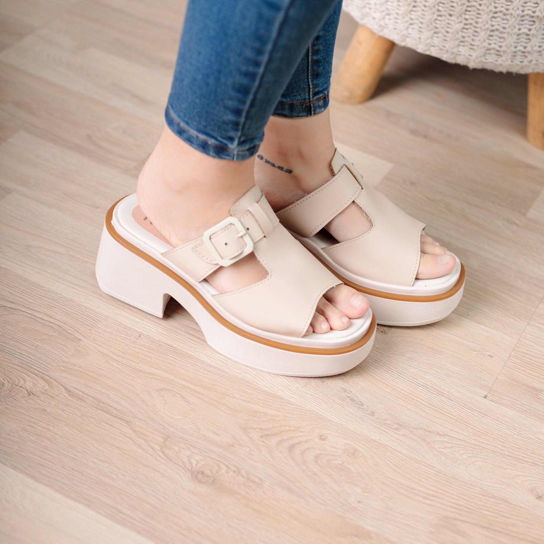 SANDALIAS CASUALES MUJER GUSTOV BEIGE - 1
