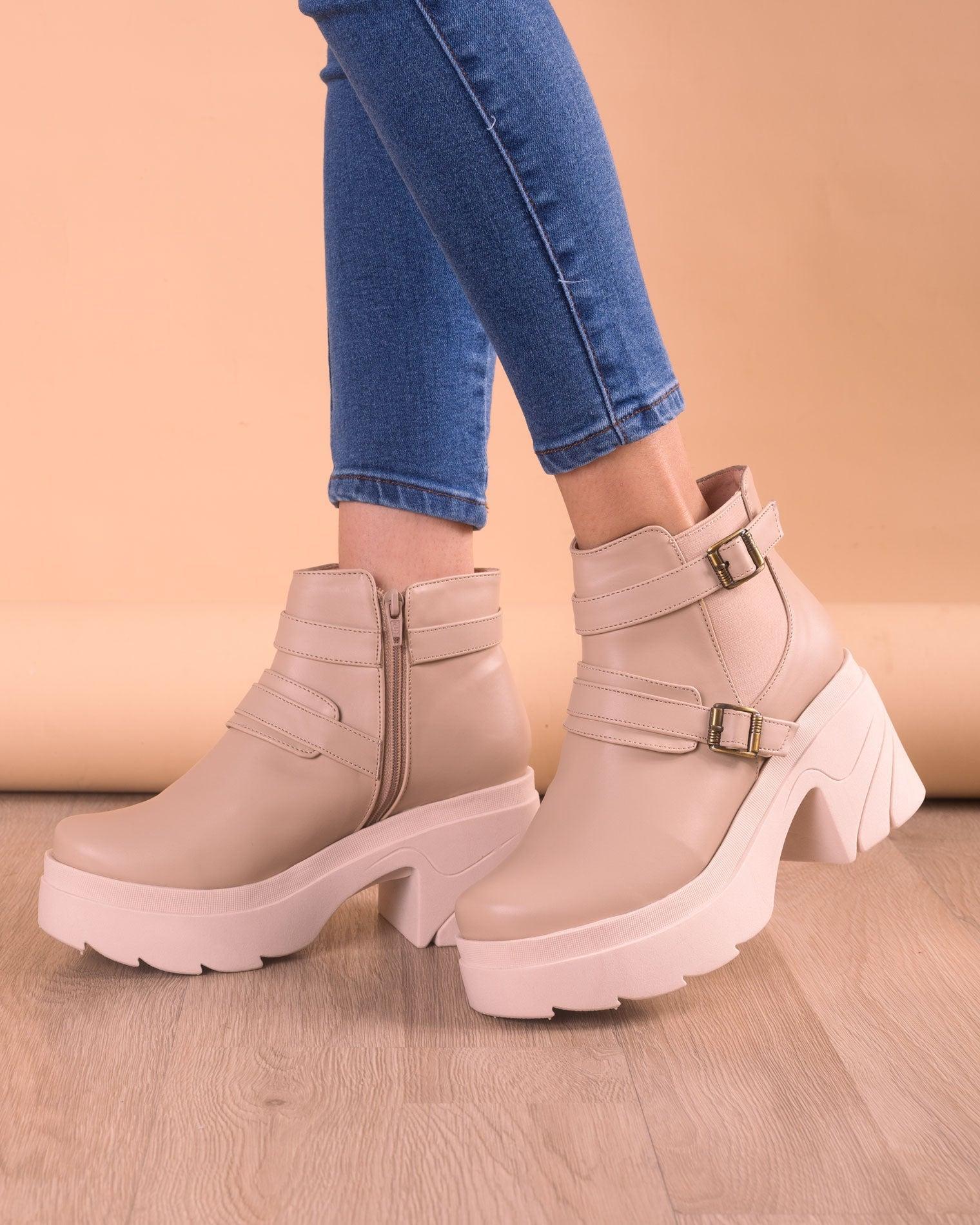 BOTAS MUJER NAHA HUESO - 1