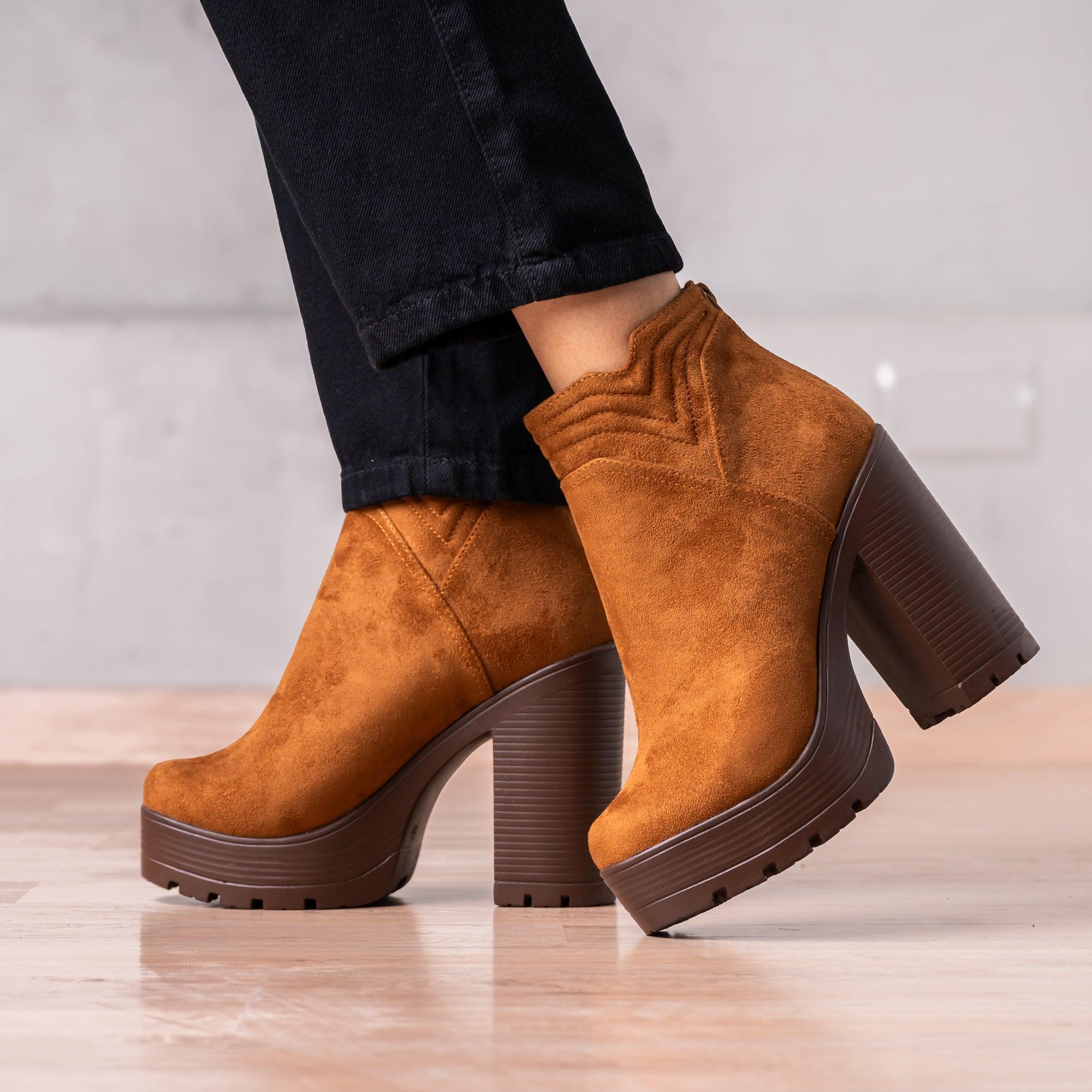 BOTINES MUJER CHHEAN CAMEL GAMUZA - 1