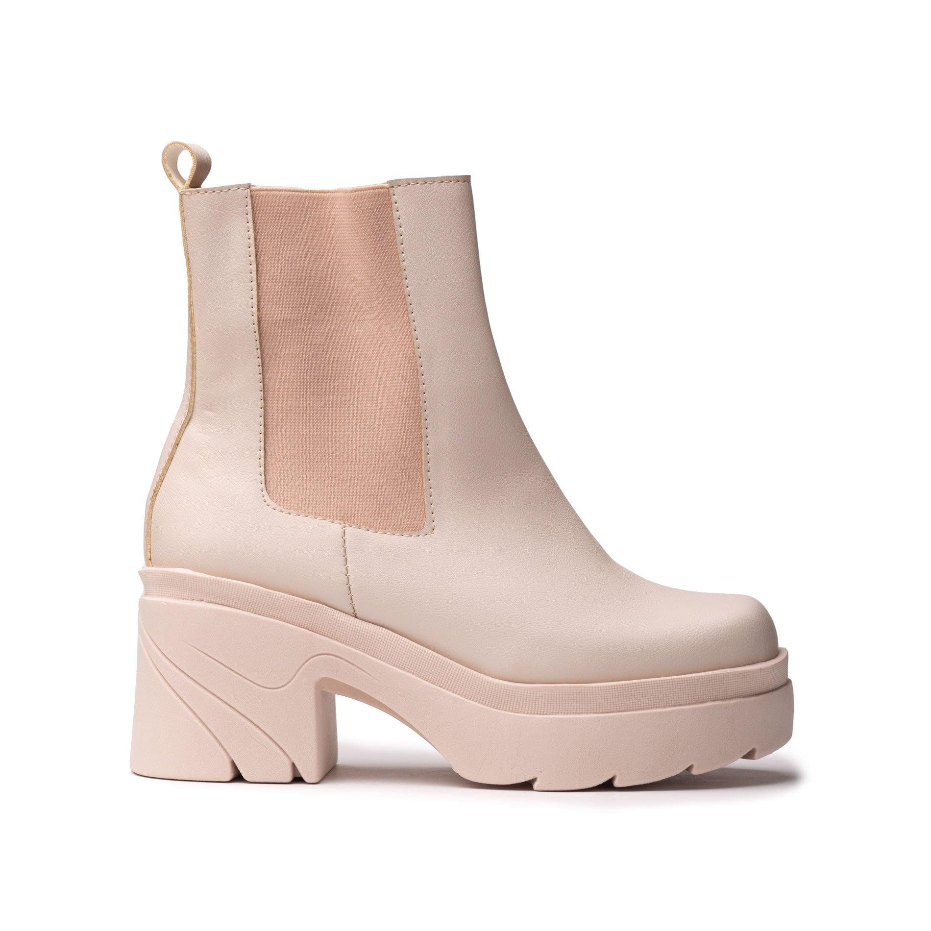 BOTAS MUJER RUSE NUDE - 4