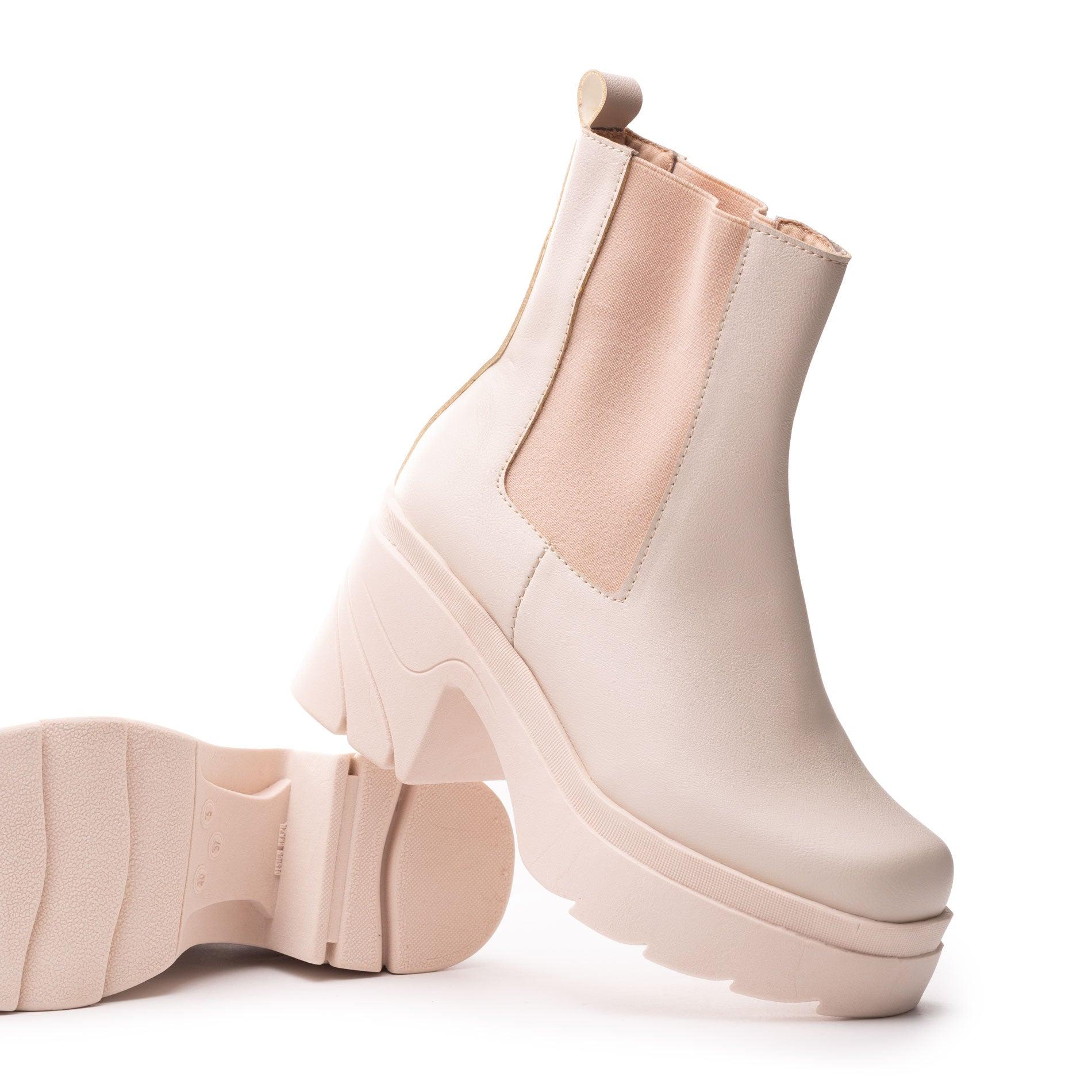 BOTAS MUJER RUSE NUDE - 7