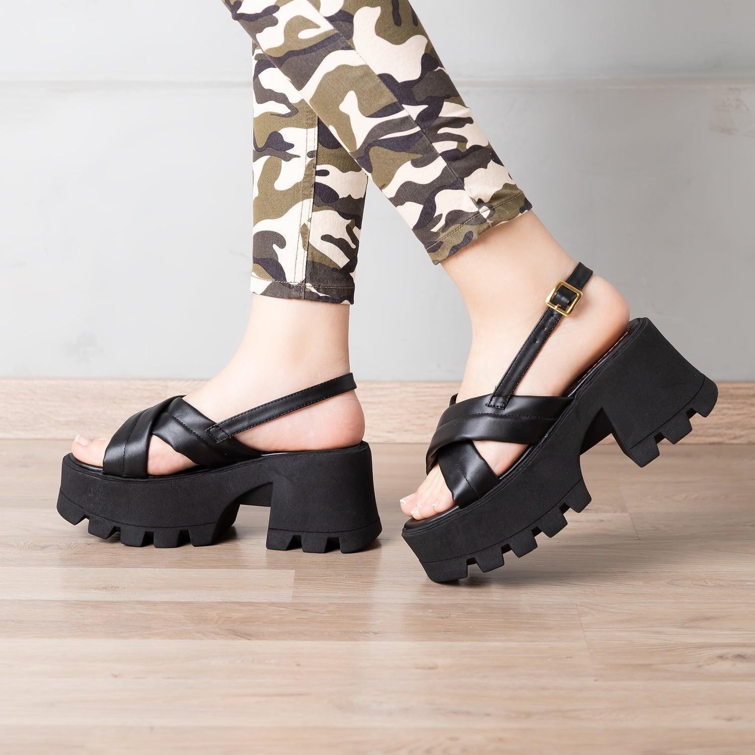 SANDALIAS CASUALES MUJER PLEYADES NEGRO - 1