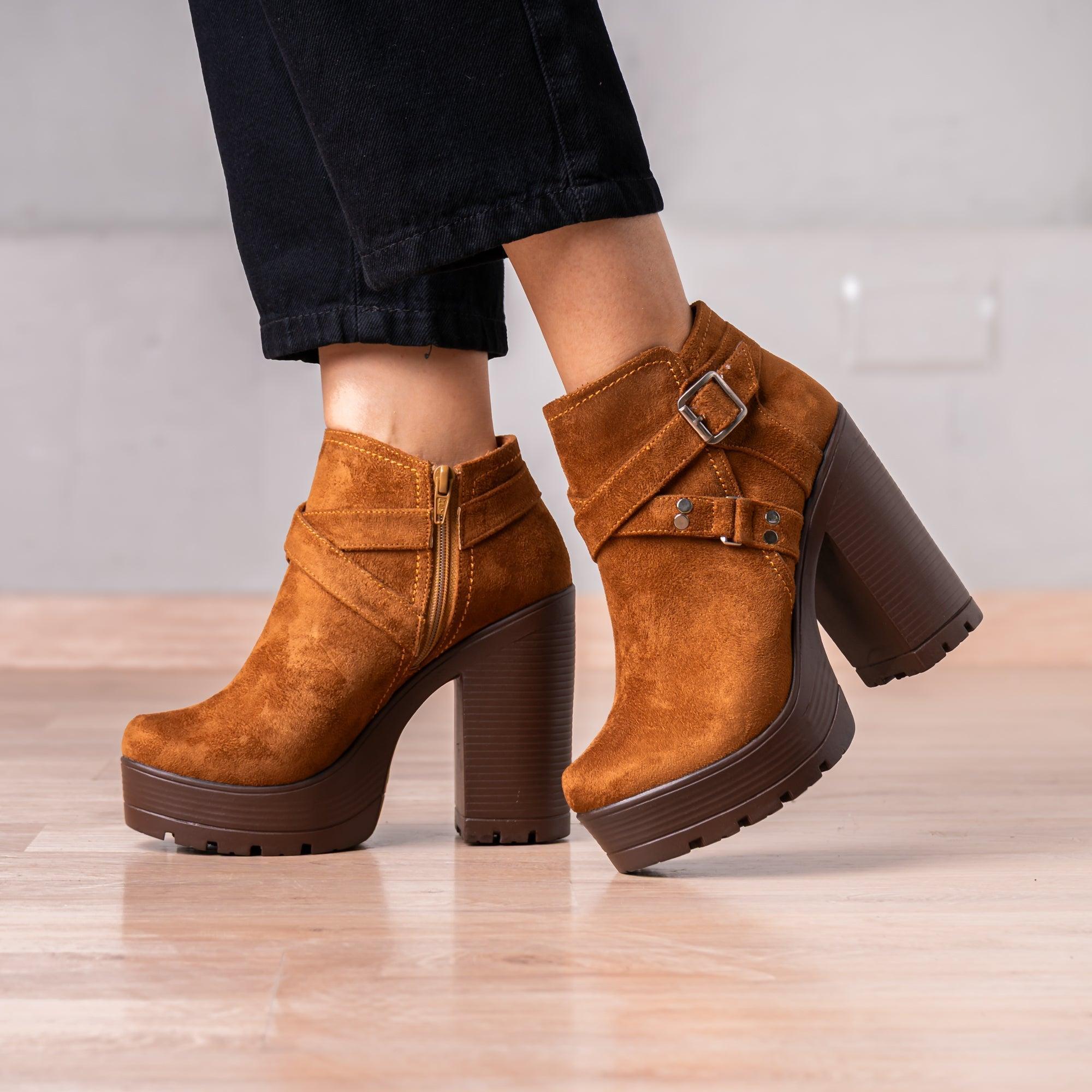 BOTINES MUJER JORANI CAMEL GAMUZA - 1