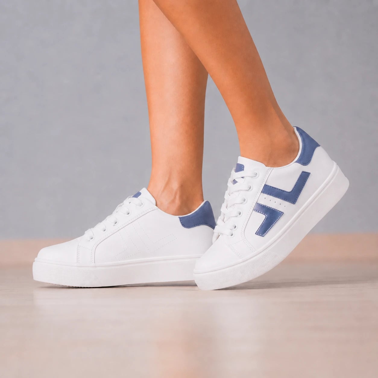 ZAPATILLAS URBANAS MUJER VECHE CELESTE - 1