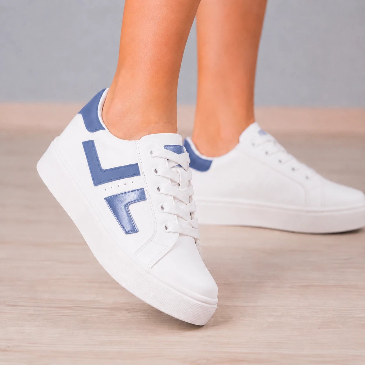 ZAPATILLAS URBANAS MUJER VECHE CELESTE - 2