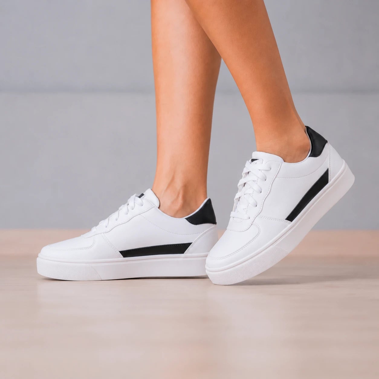 ZAPATILLAS URBANAS MUJER LINE NEGRO - 1