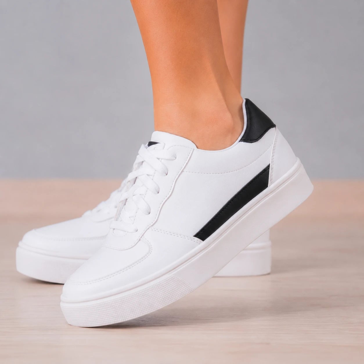 ZAPATILLAS URBANAS MUJER LINE NEGRO - 5