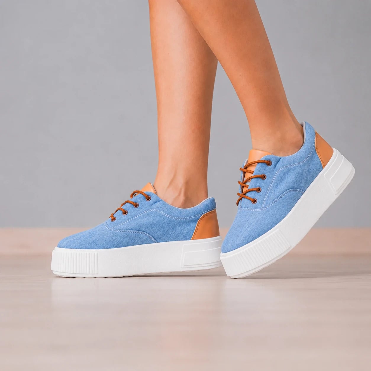 ZAPATILLAS URBANAS MUJER INTERLAGOS CELESTE - 1