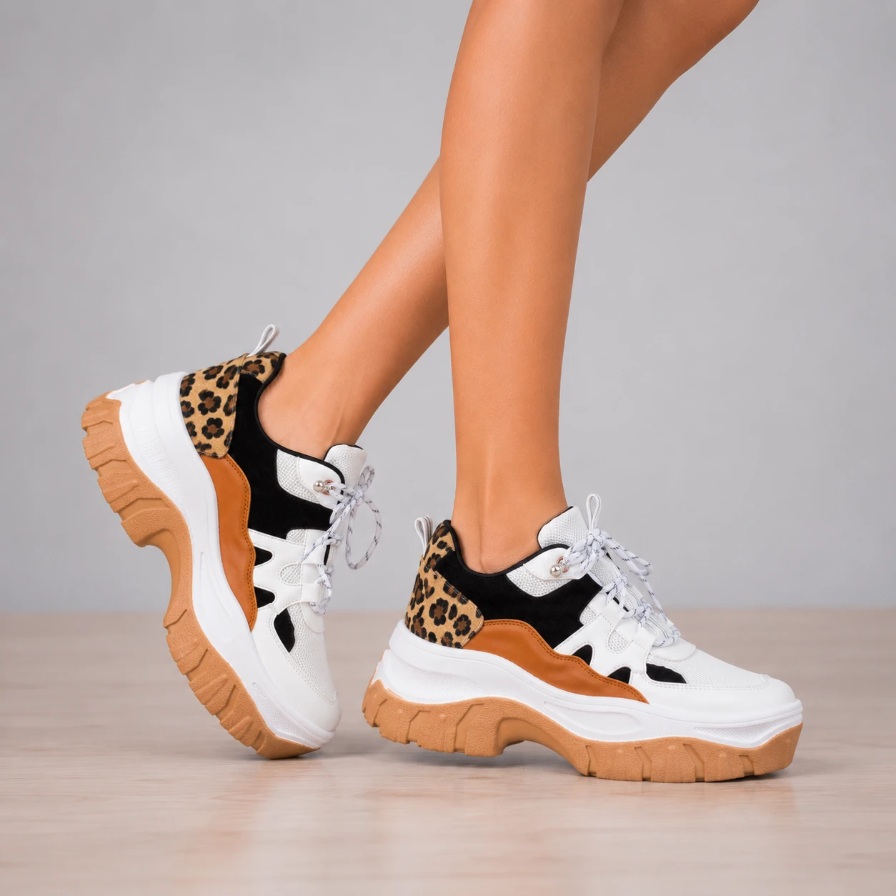 ZAPATILLAS URBANAS MUJER BRESLAVIA NEGRO Y BLANCO - 3