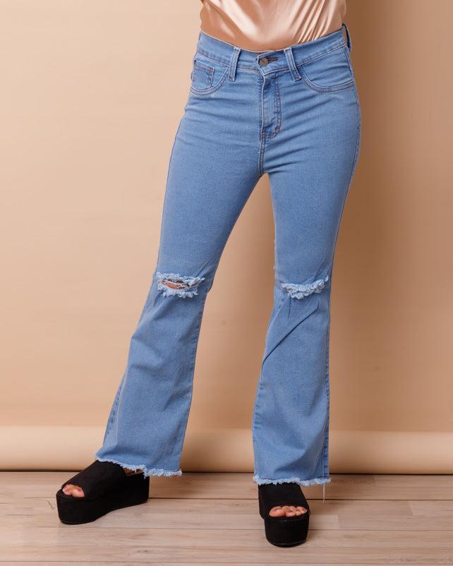 PANTALÓN ACAMPANADO 4.0 CELESTE RASGADO - 1