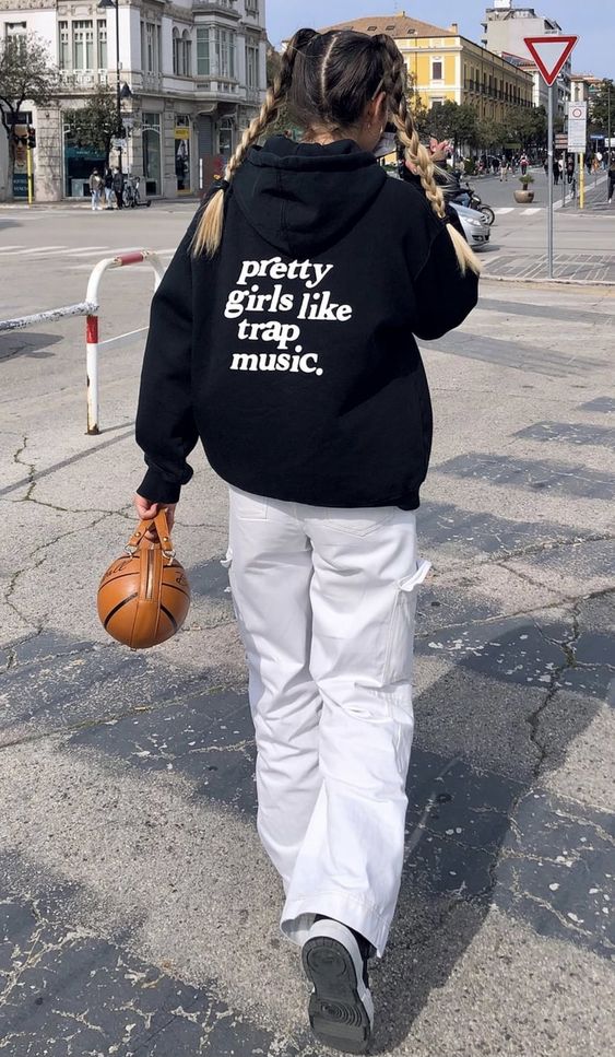 POLERA MUJER PRETTY GIRLS LIKE TRAP MUSIC - 1