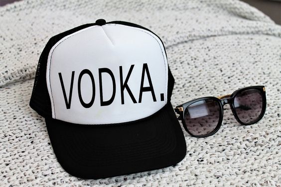 GORRA VODKA NEGRO - 1