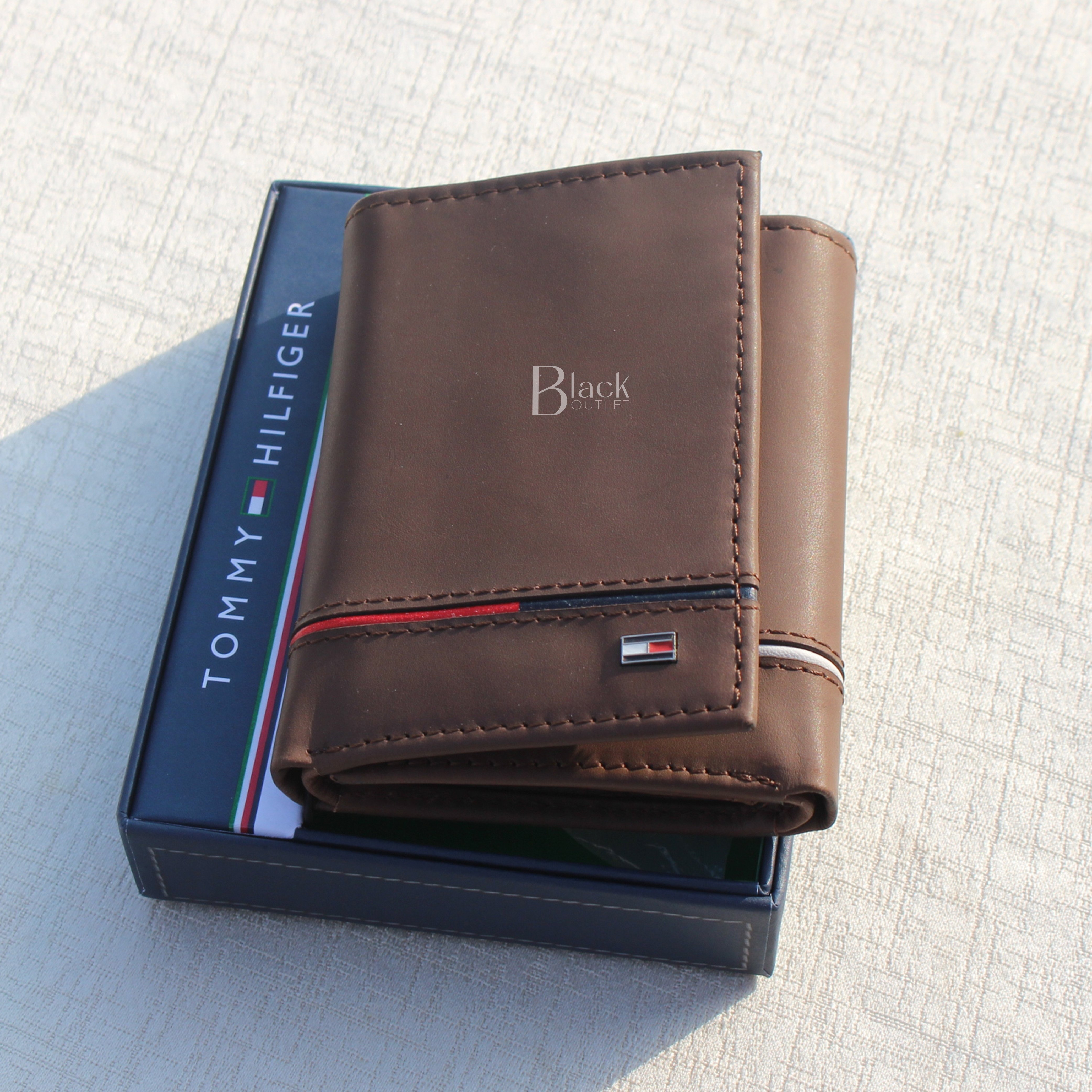 BILLETERA TOMMY HILFIGER MARRÓN RFID TRIPLE - 2