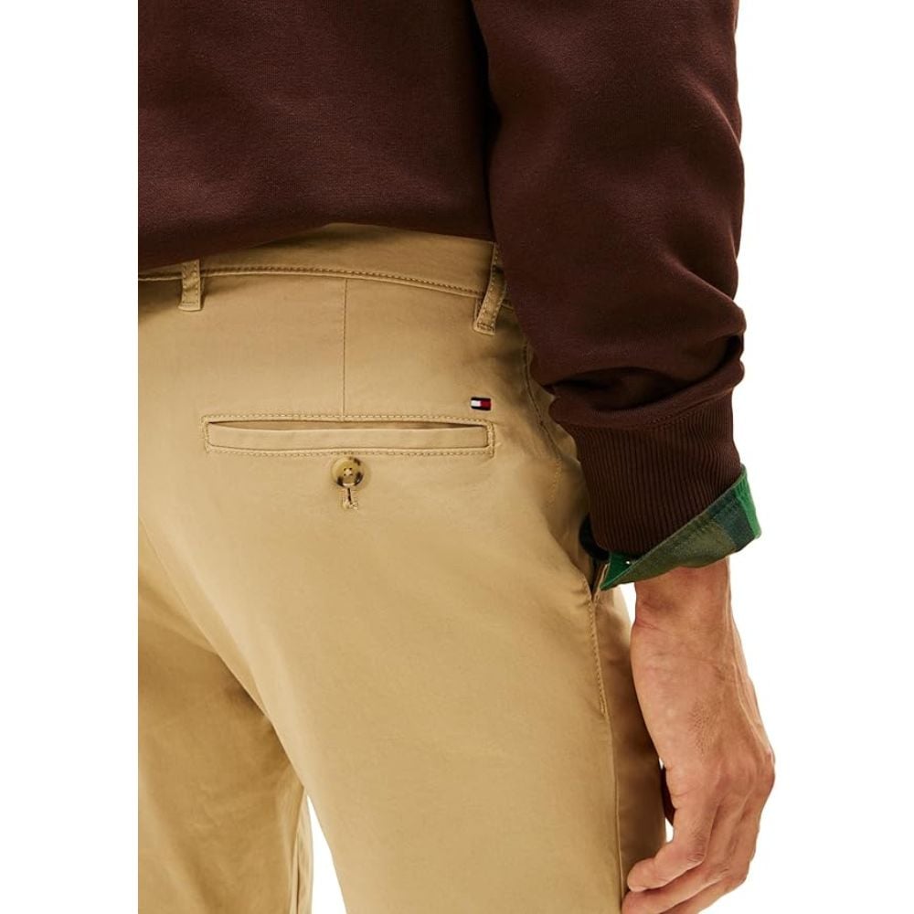 PANTALÓN TOMMY HILFIGER CHINO STRETCH SLIM FIT - BEIGE - 3