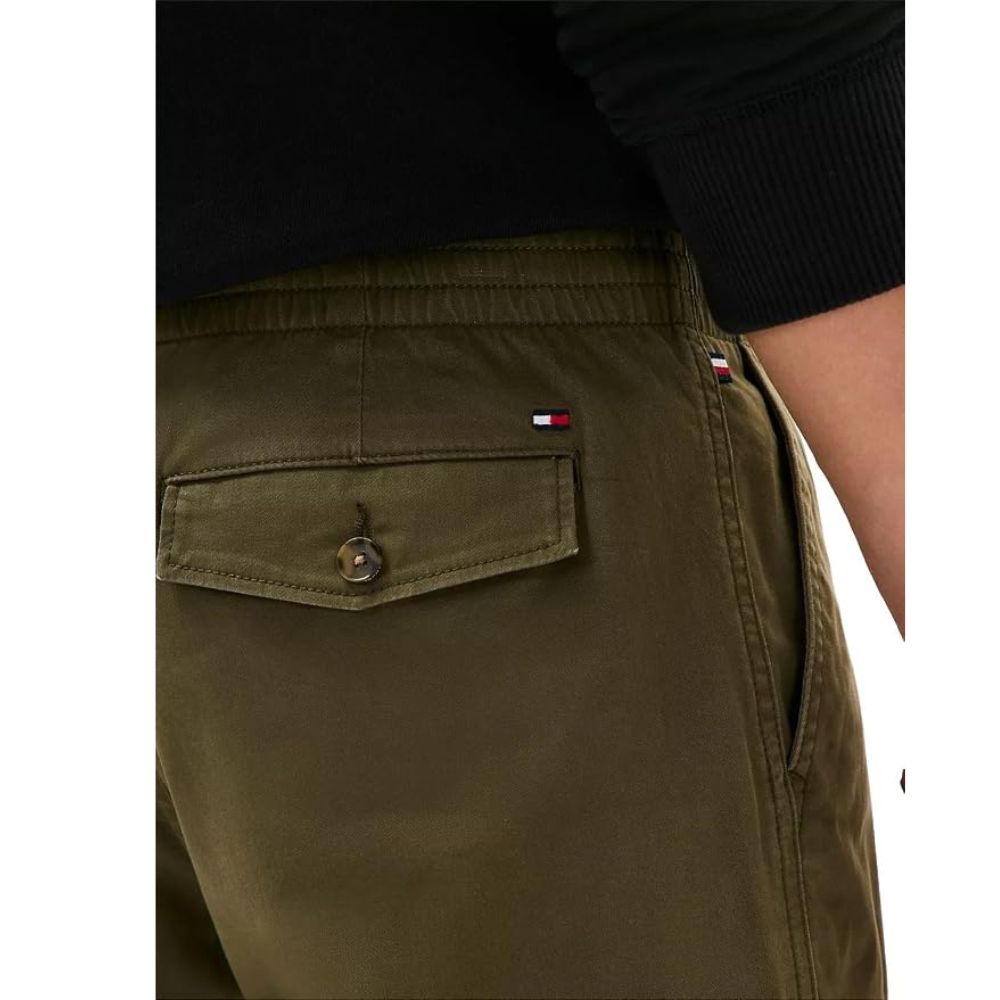 SHORT TOMMY HILFIGER REGULAR FIT FLEX 7- ARMY GREEN - 2