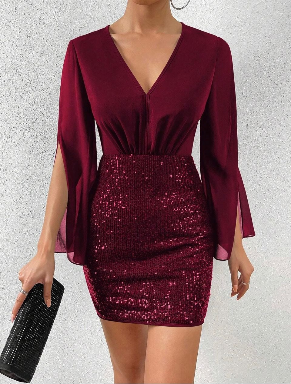 VESTIDO VINO CON LENTEJUELAS Y MANGAS FLUIDAS - 1