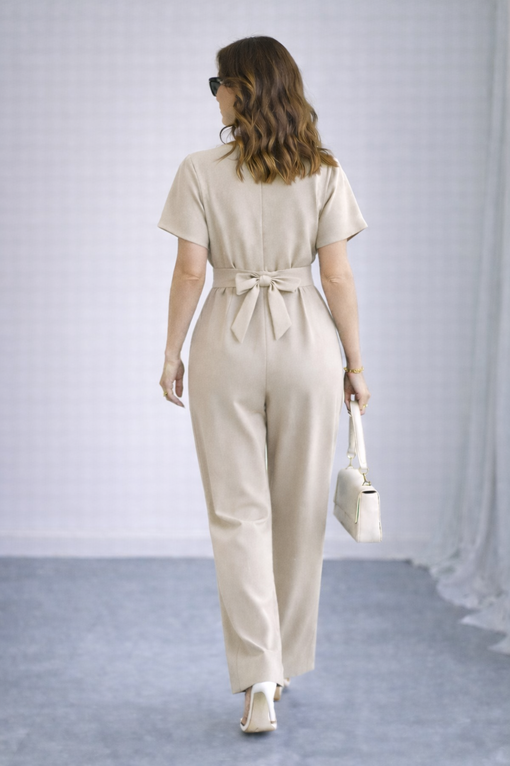 ENTERIZO PARA DAMA CON LAZO BEIGE - 4