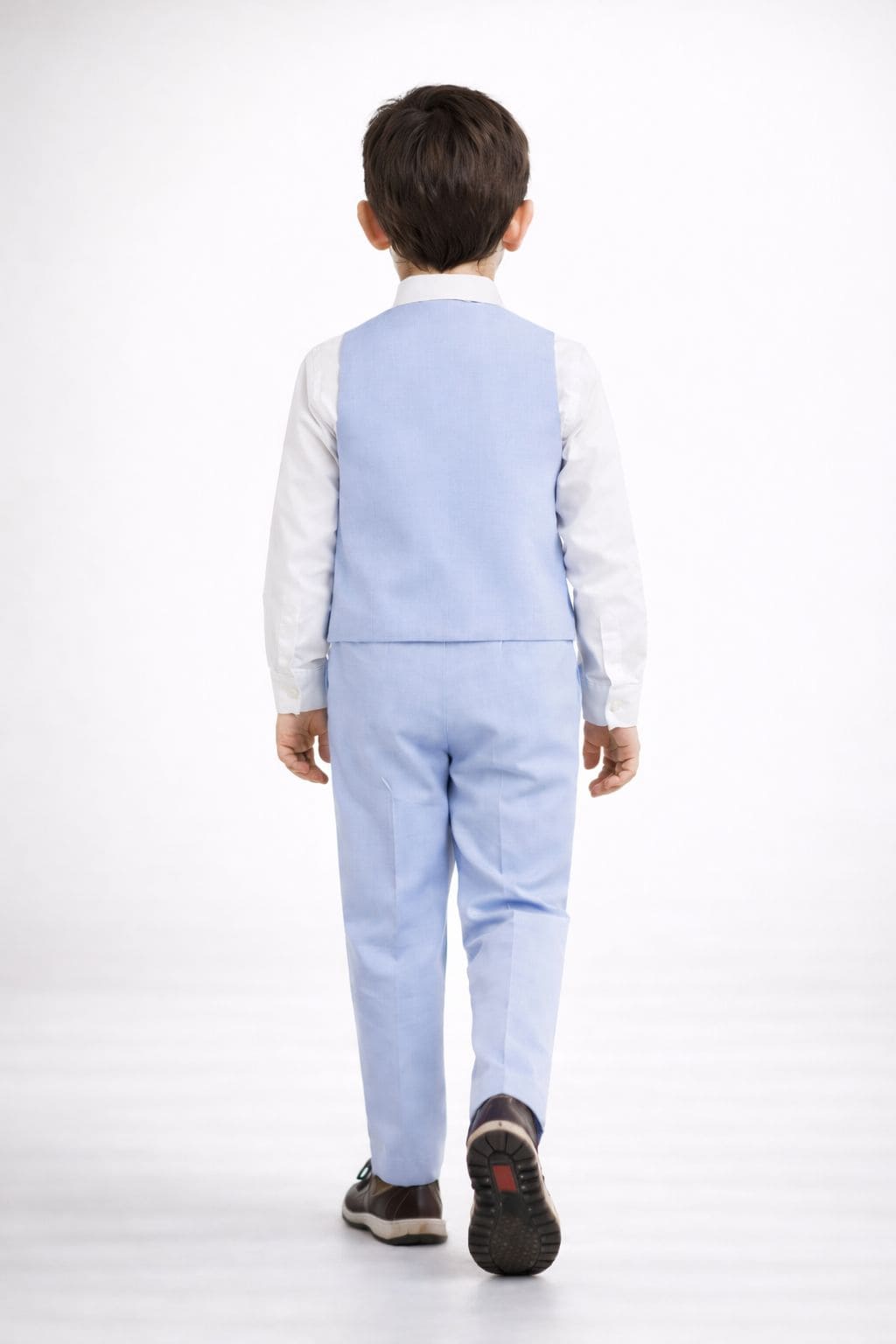 CONJUNTO PANTALÓN CHALECO CORBATA CELESTE - 4