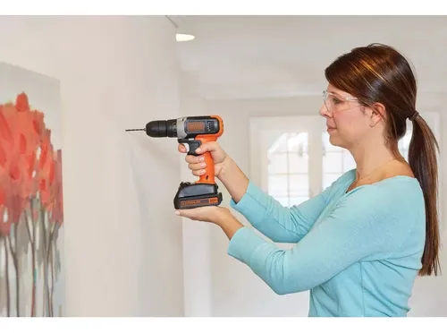 KIT TALADRO ATORNILLADOR 20V + 54 PIEZAS BLACK+DECKER - 3