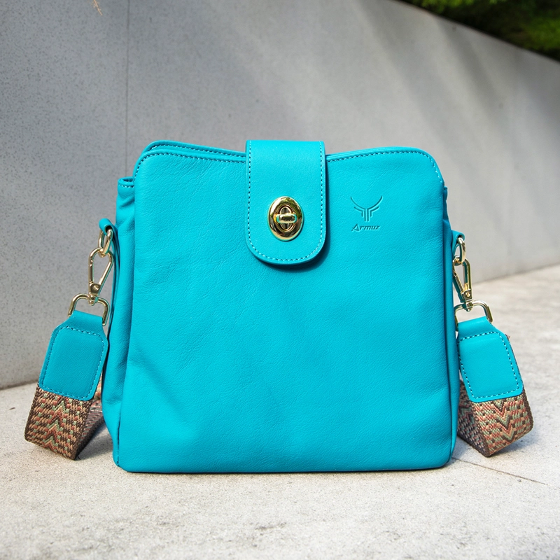 CARTERA DE CUERO VACUNO 7778 DE DISEÑO MODERNO - 7