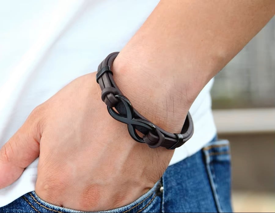 PULSERA DE CUERO INFINITO - 2