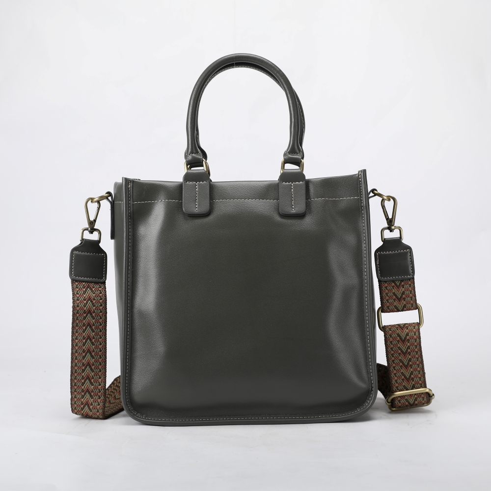 CARTERA DE CUERO VACUNO 77175 DISEÑO MODERNO PARA TODA OCASIÓN - 9