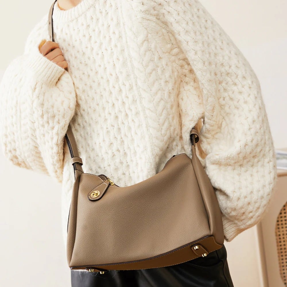 CARTERA DE CUERO VACUNO 232 DISEÑO MODERNO PARA MUJER - 4