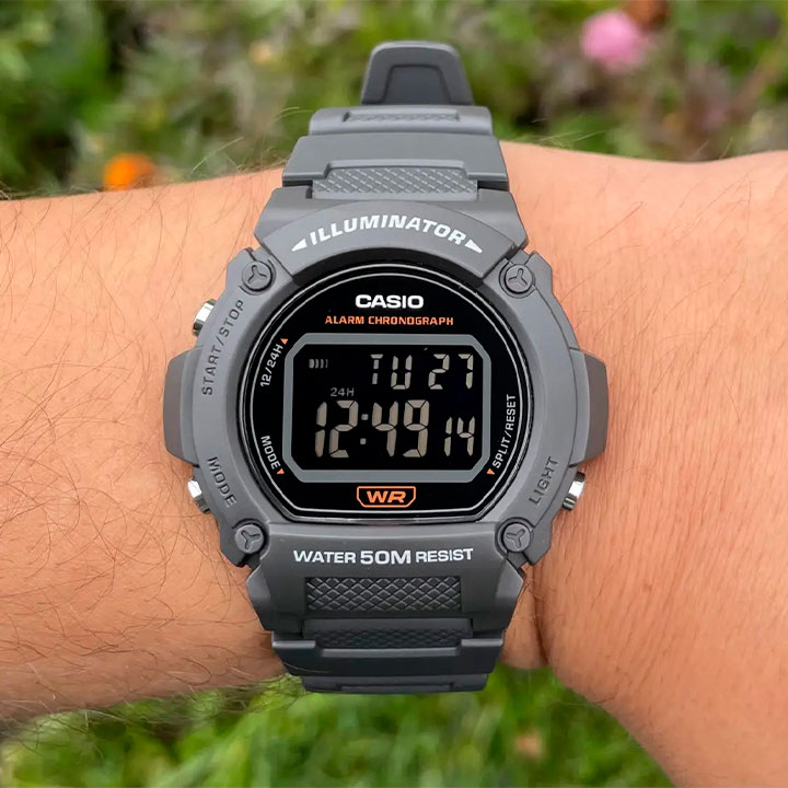 Casio W-219H-2A2VDF Orologio Digitale Uomo - Quadrante Bianco, Cinturino Blu, Impermeabile 5 ATM