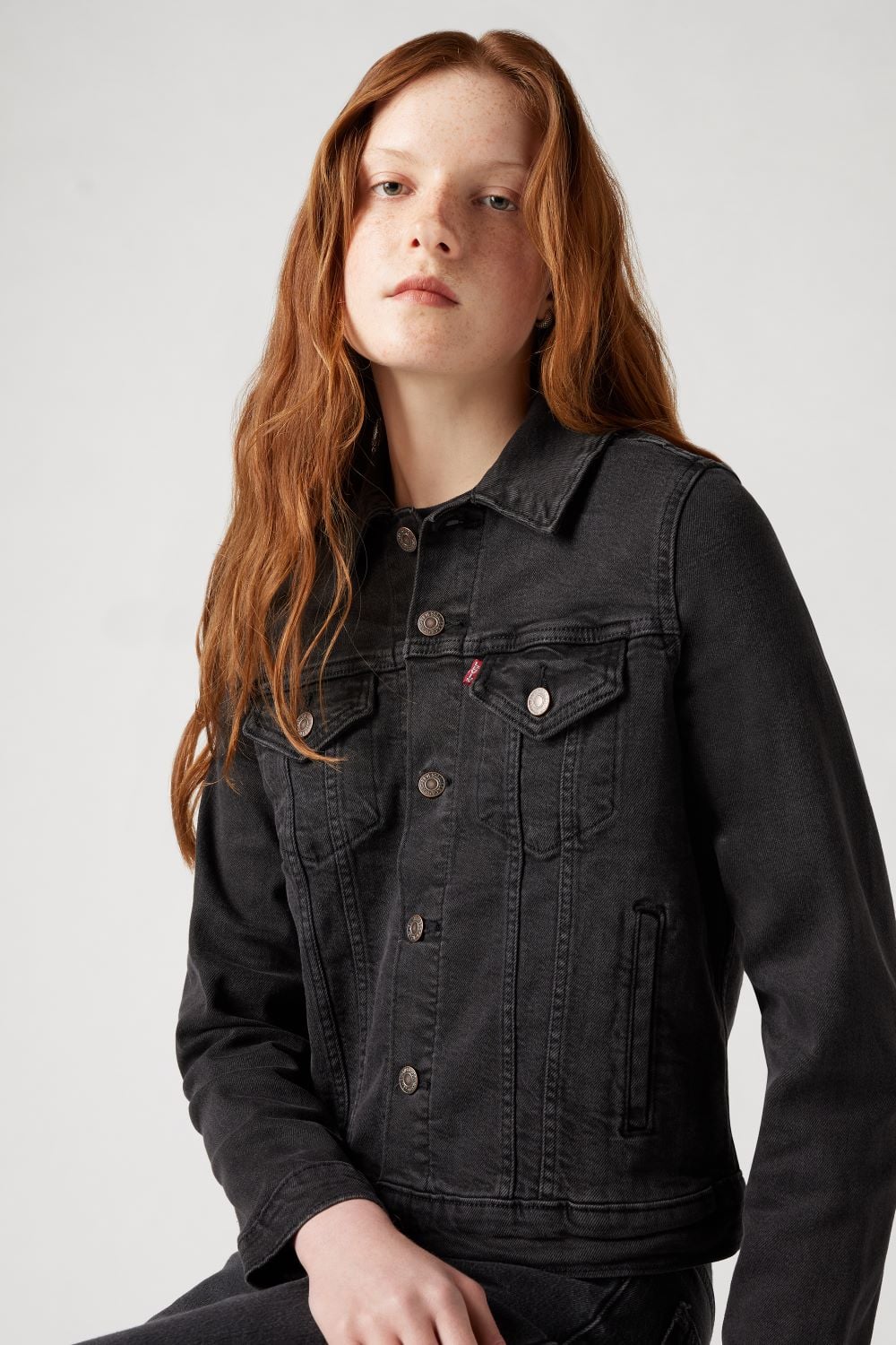 CASACA MUJER TRUCKER NEGRO LEVIS 29945-0070 - 4