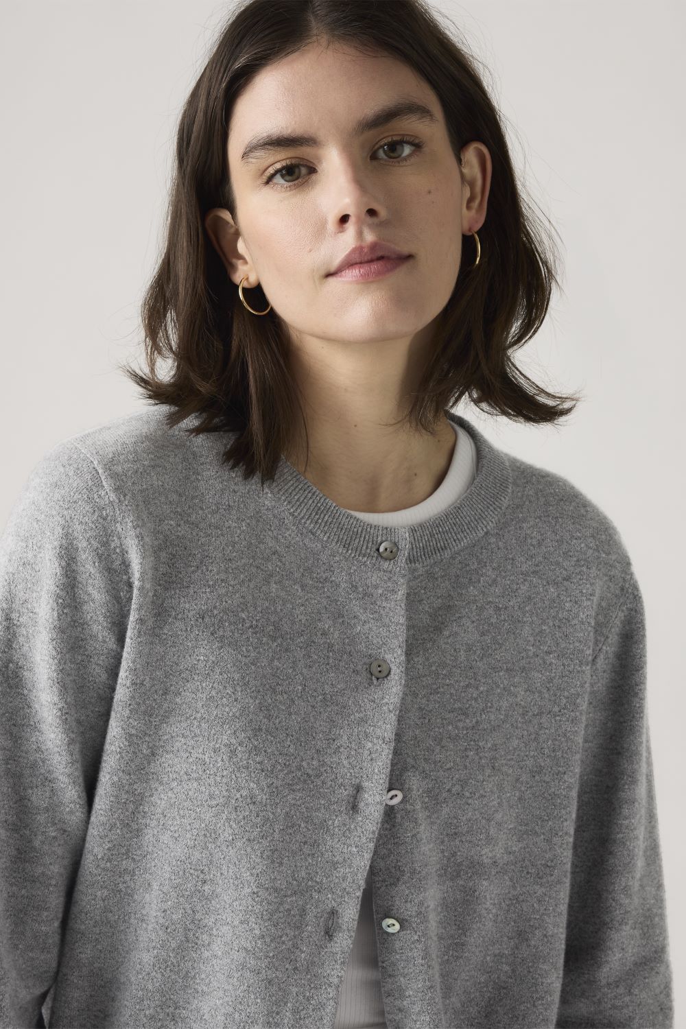 CHOMPA MUJER TARA SUPER SOFT CARDI GRIS LEVIS 0037P-0001 - 4