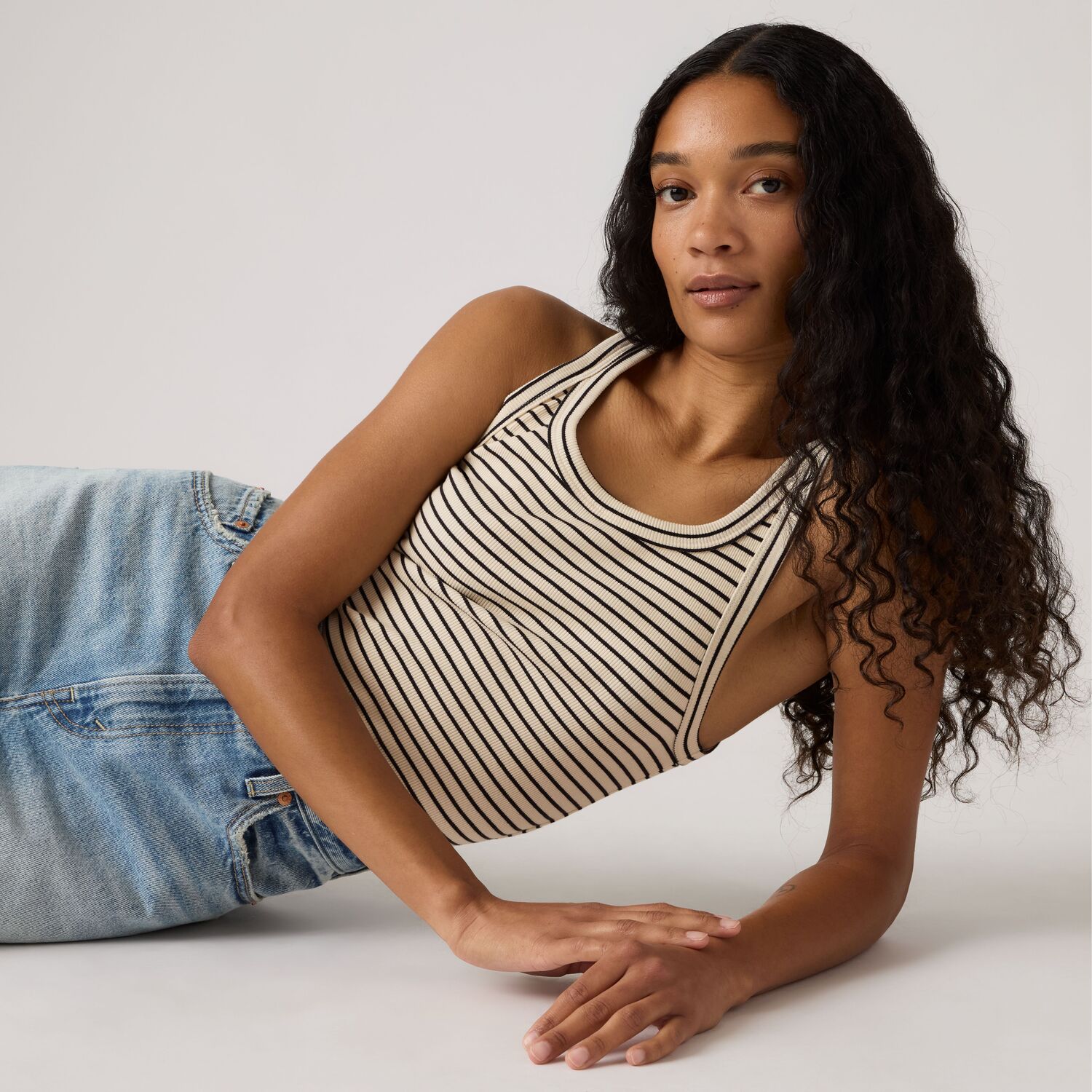 POLO MUJER ESSENTIAL RIBBED TANK BEIGE LEVIS 005IN-0006 - 4